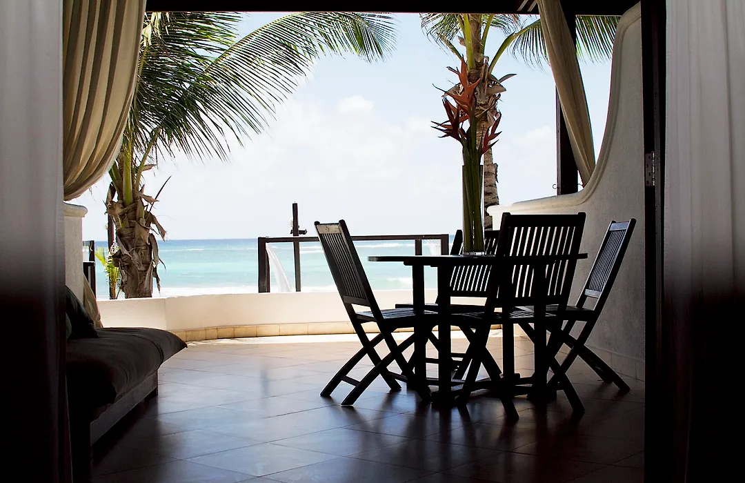 Silver Point Villa Hotel-1